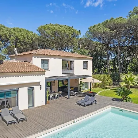 Architect-designed In Gassin Pool Utter Peace And Quiet Holiday home