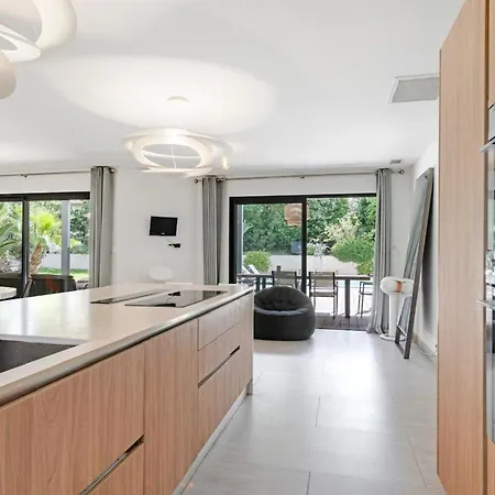 Architect-designed In Gassin Pool Utter Peace&quiet *